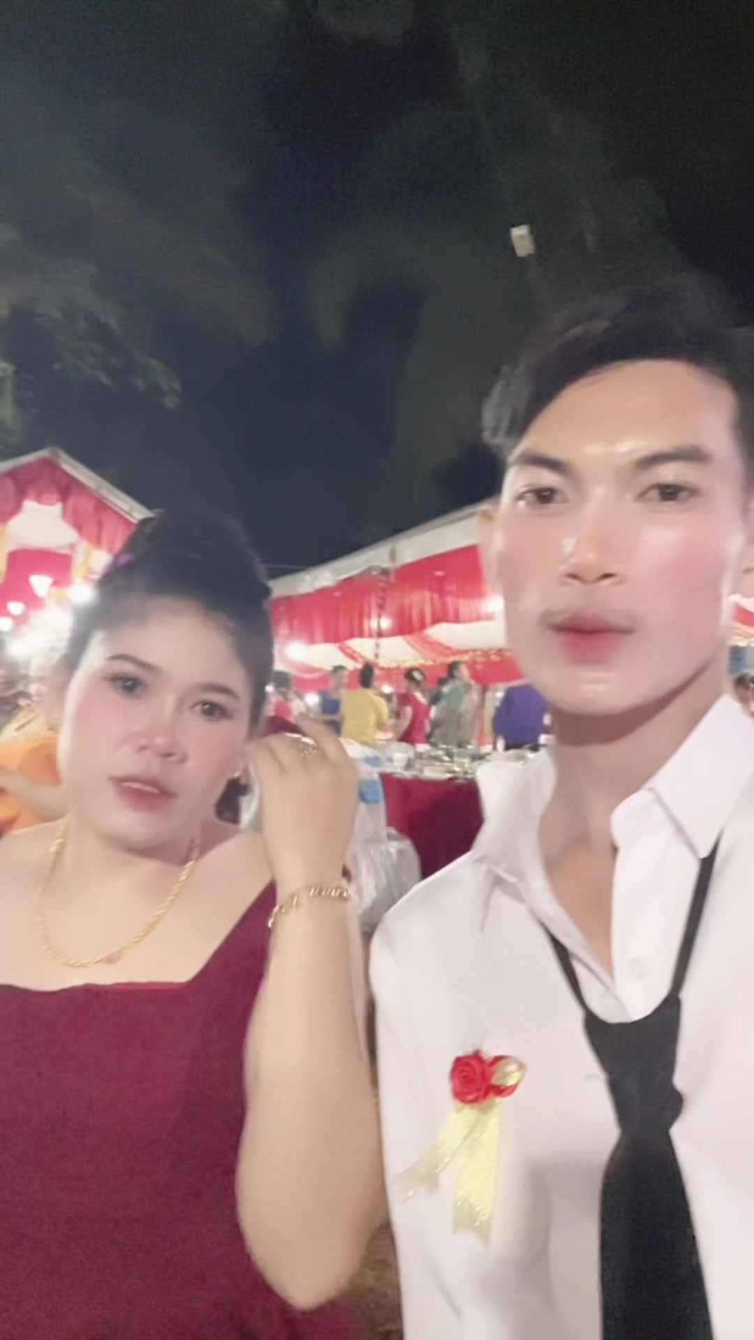 @Khay Vi ๐ณ๏ธ๐