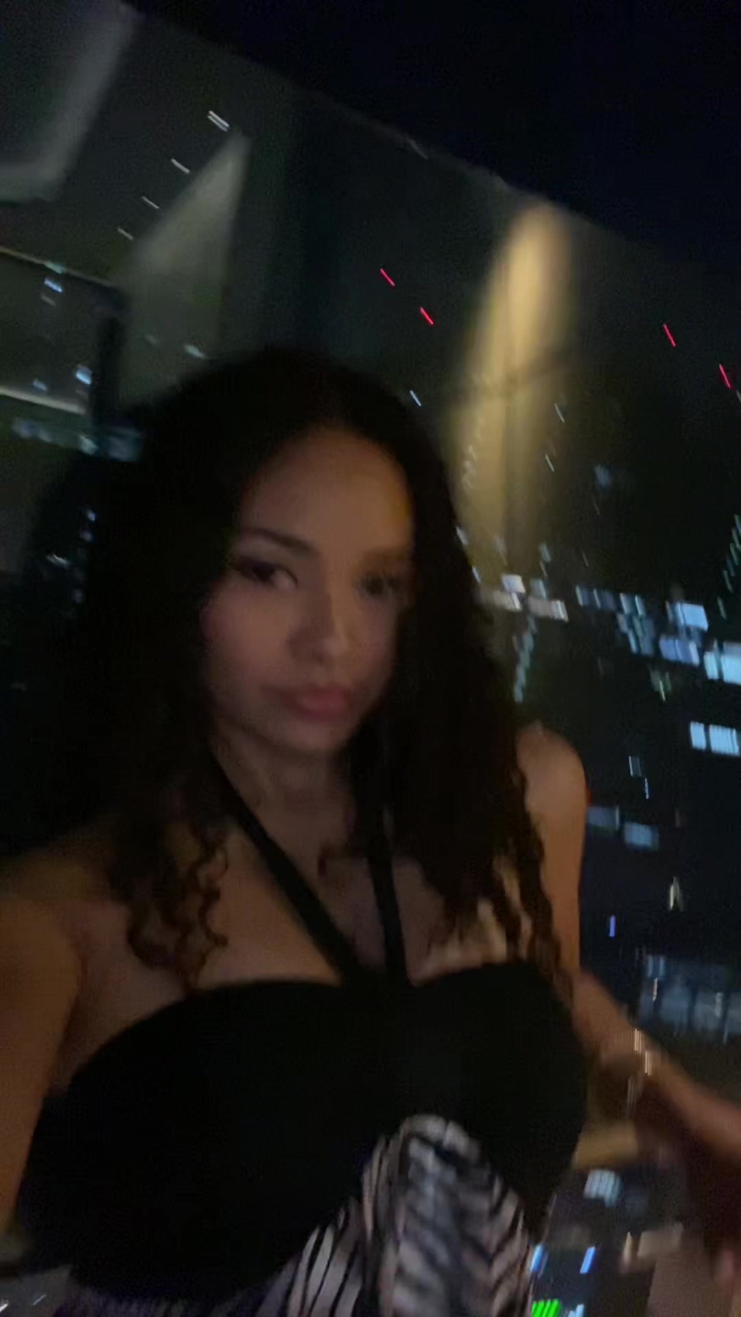 @Lu