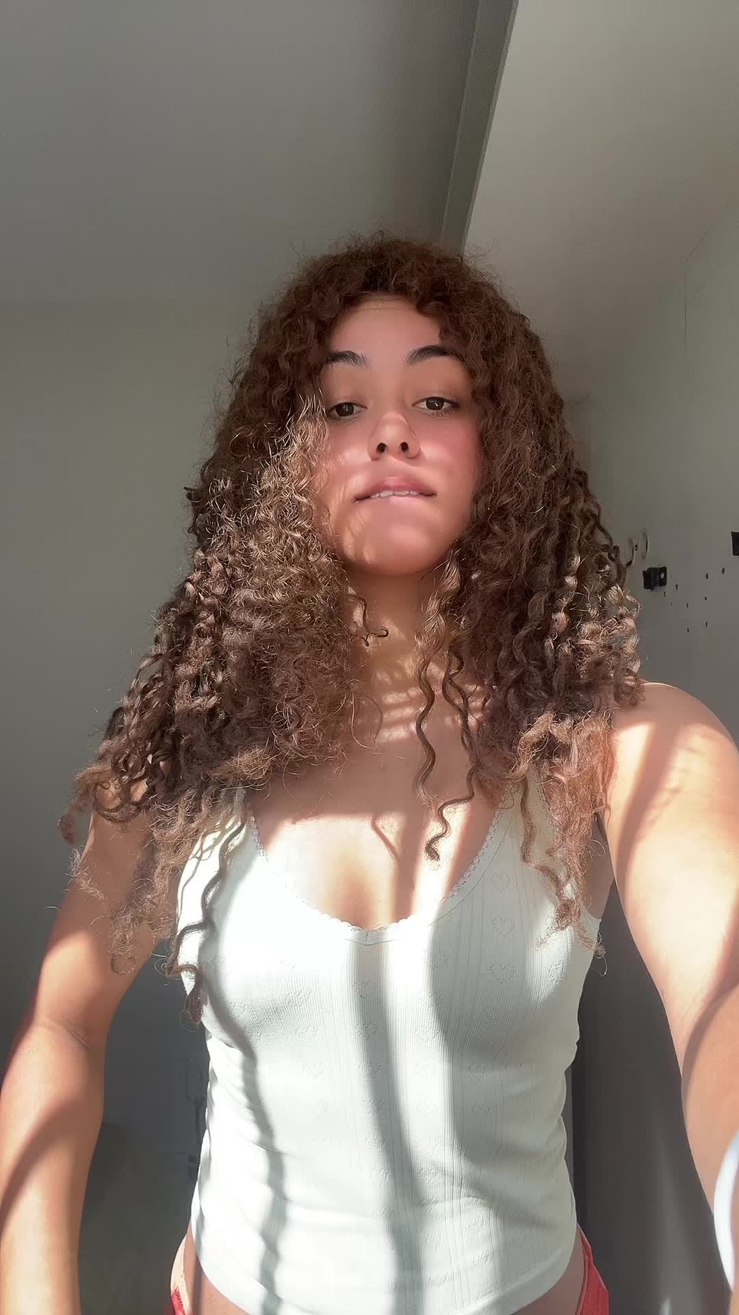 @*Sara*