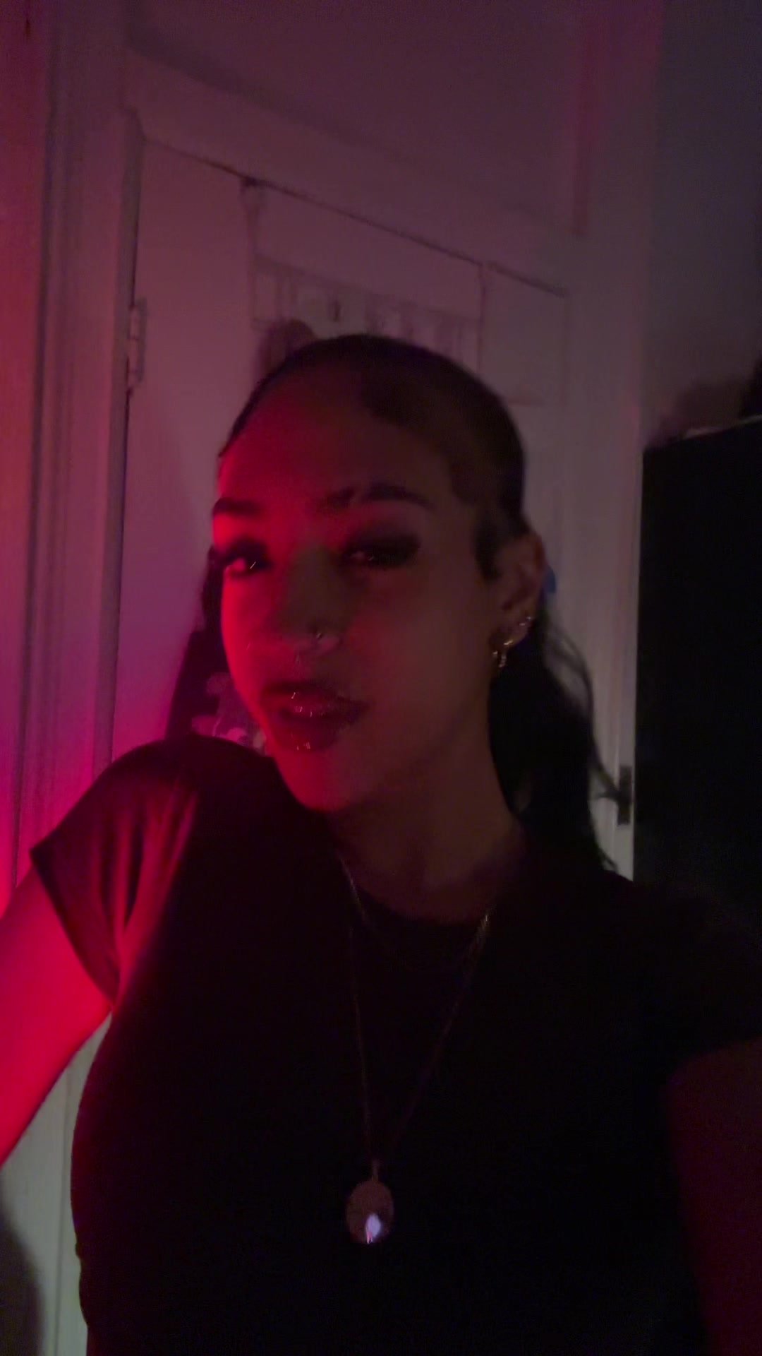 @🧛🏼♀️