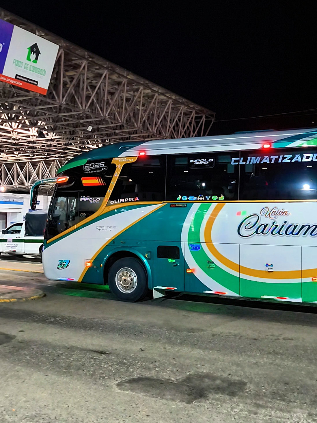 @BusTours