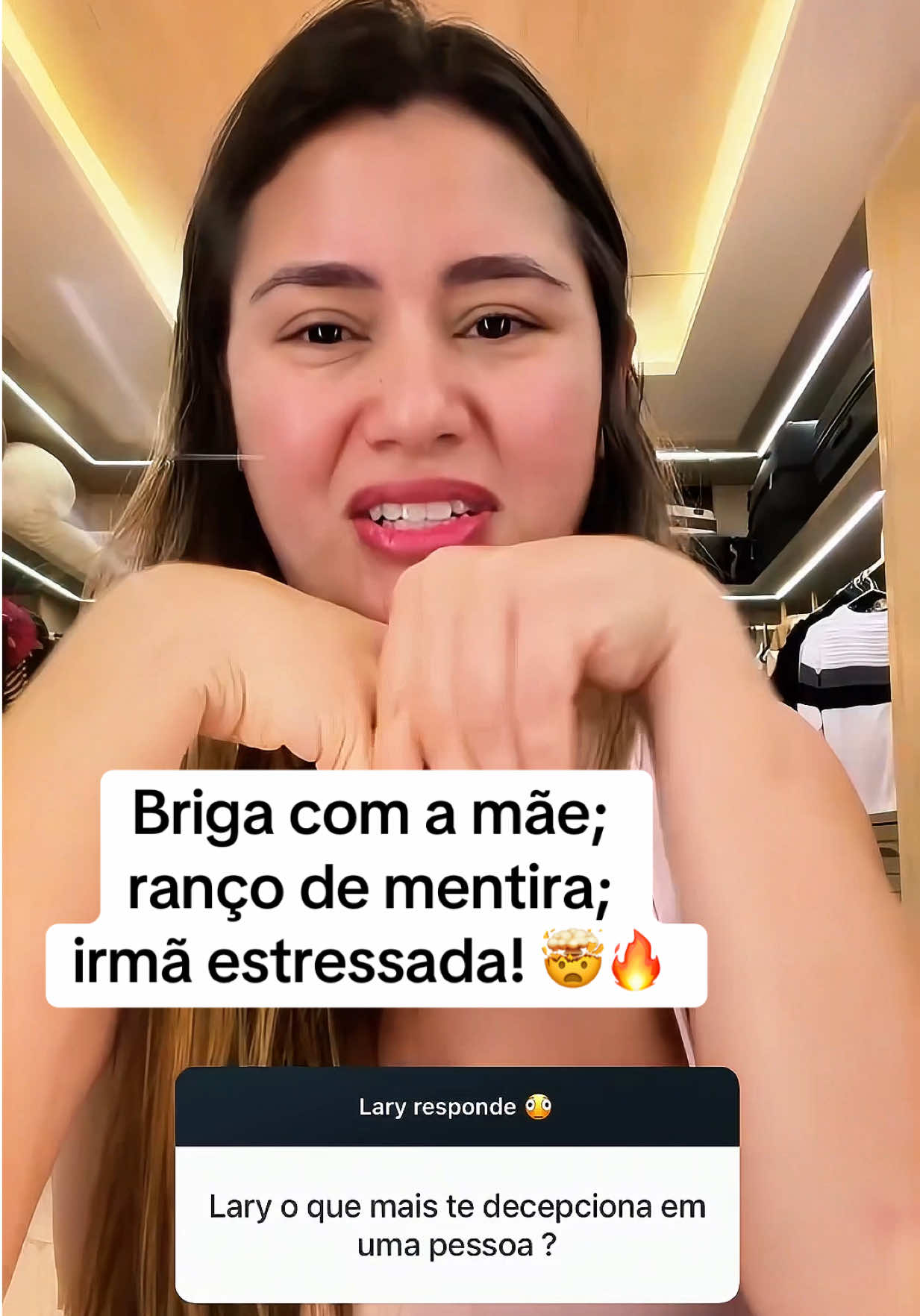 @laryiingrid01