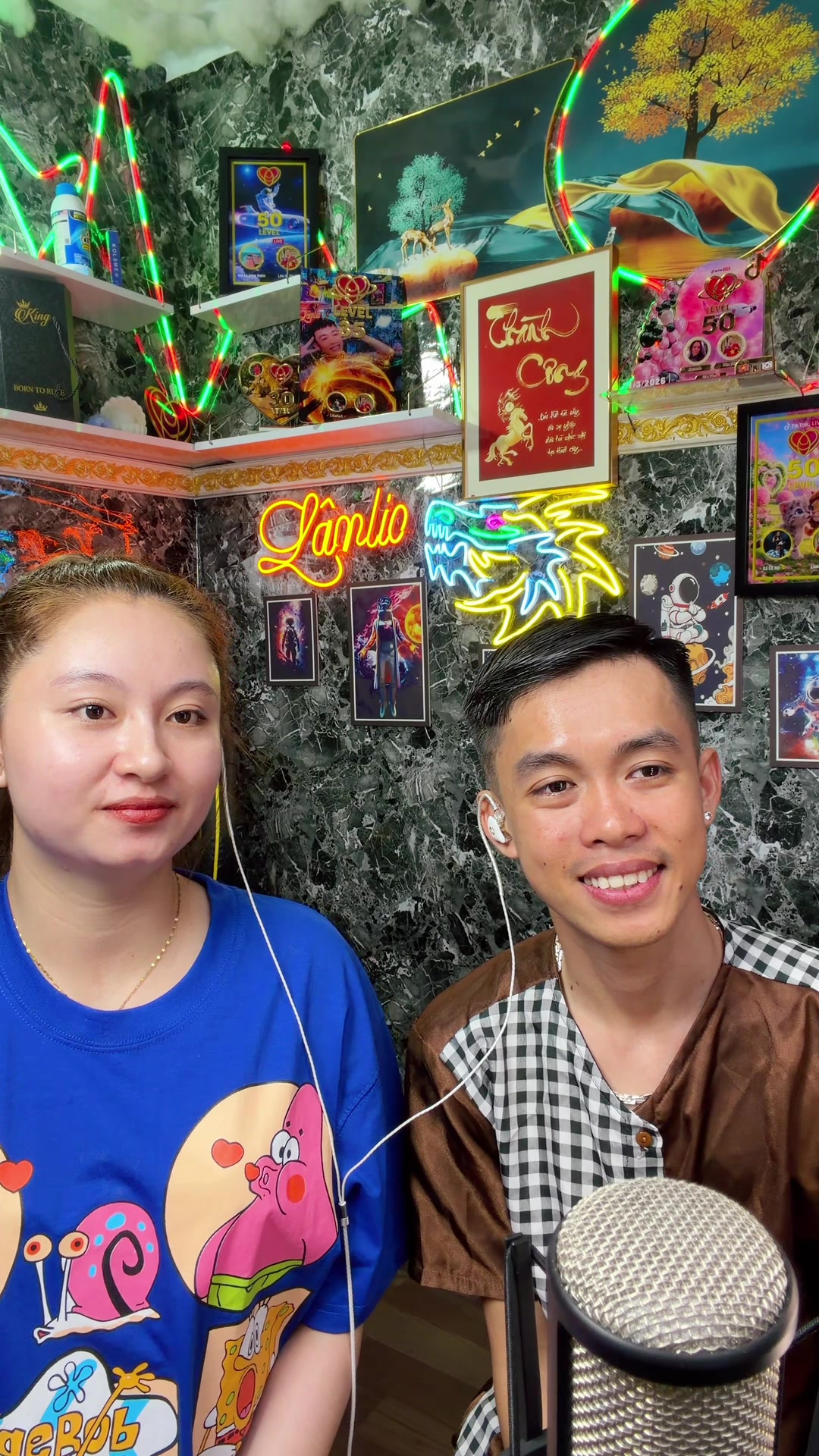 @Lâm li o Tẽn Tẽn