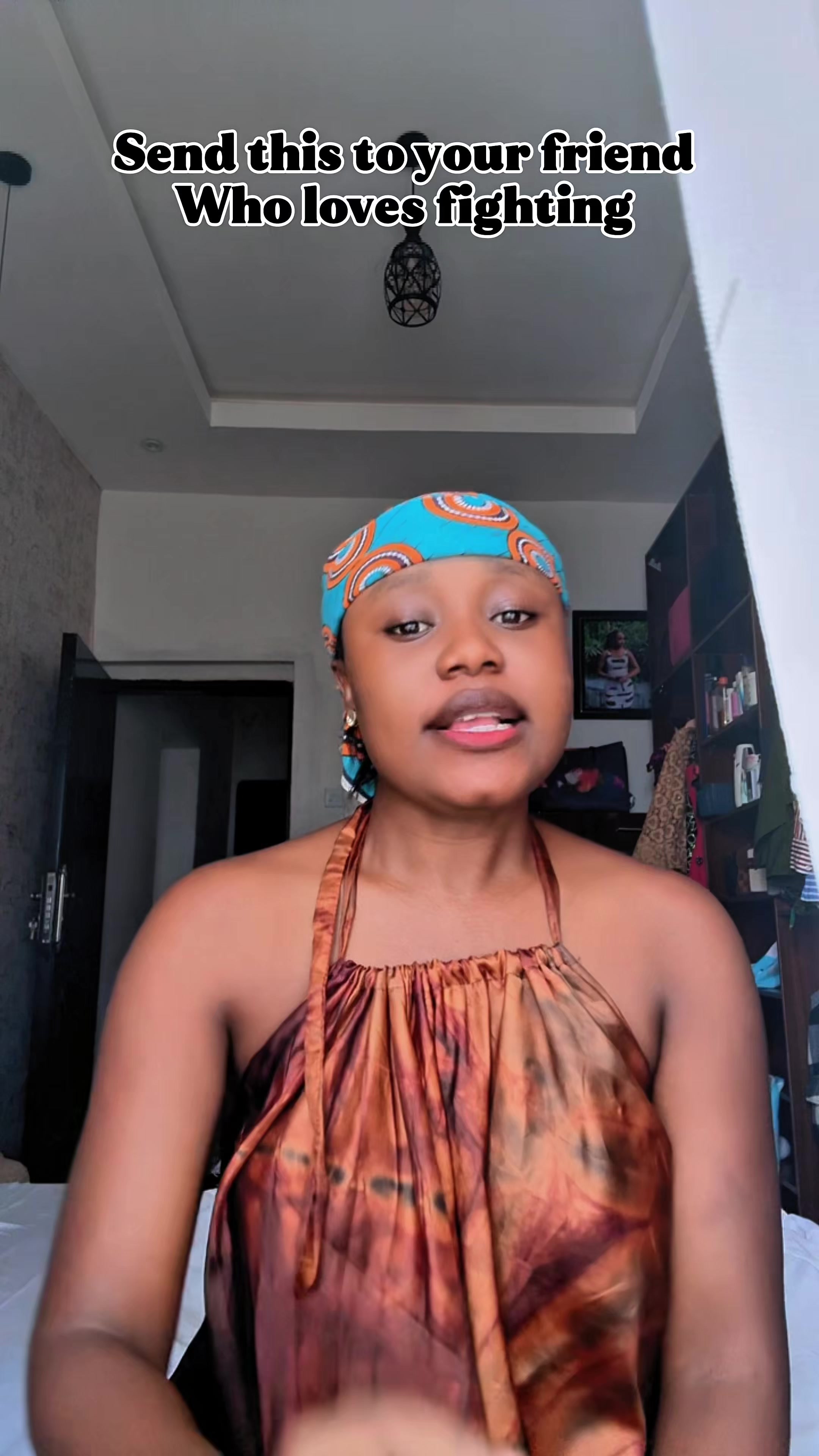 @theprettyarike