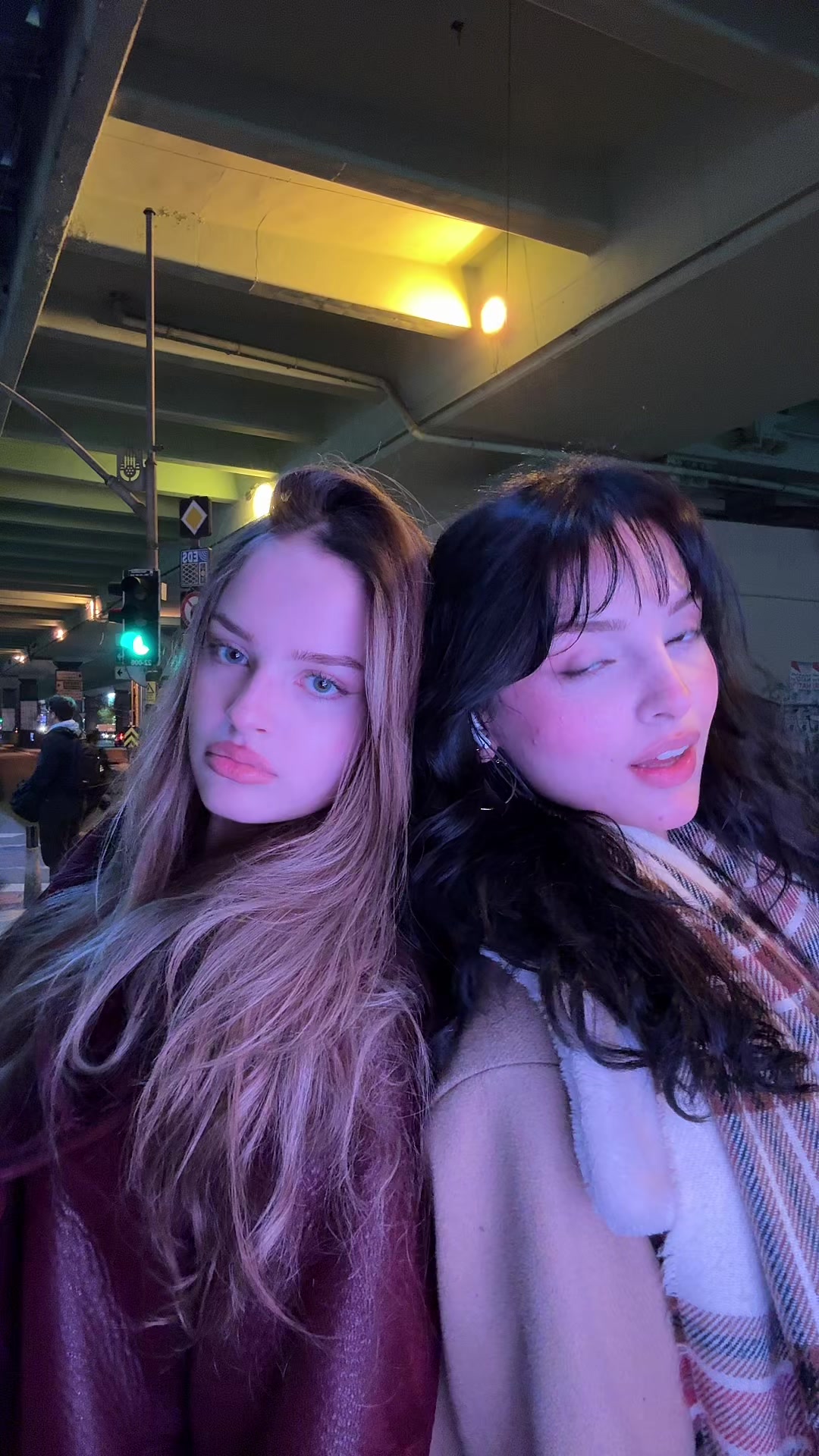 @Elaa