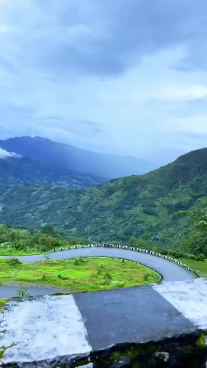 @दिल टुटेकाे मान्छे ♏️a😭