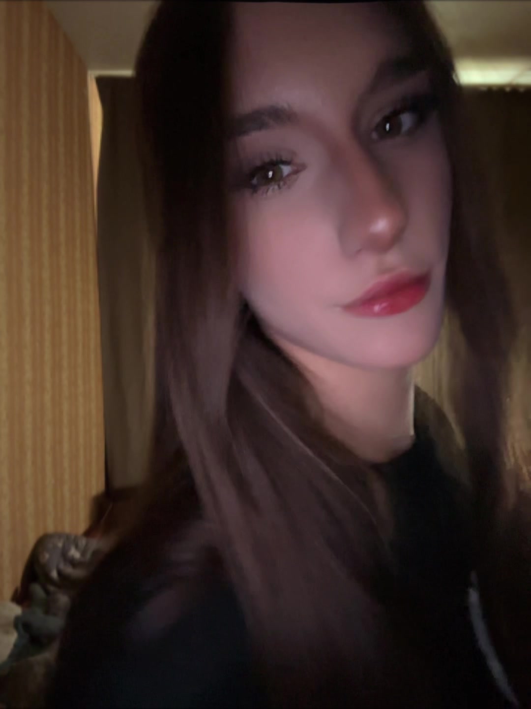 @Anixxis