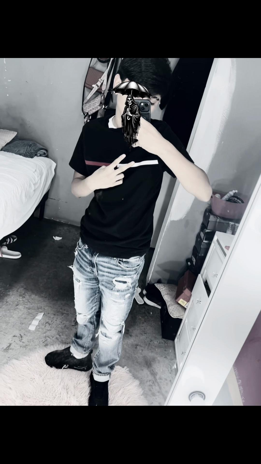 @Ángel_12