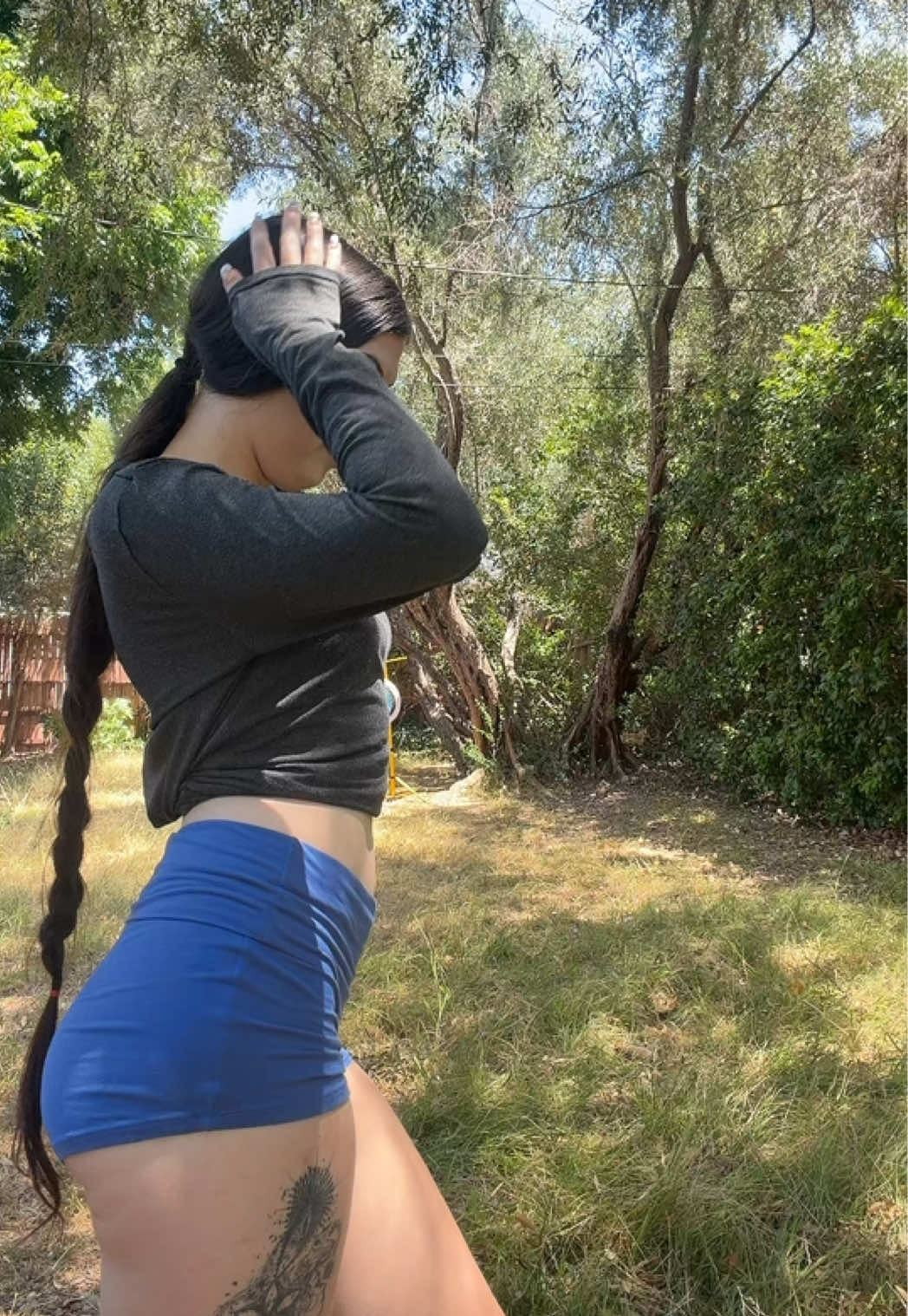 @(♡_♡)
