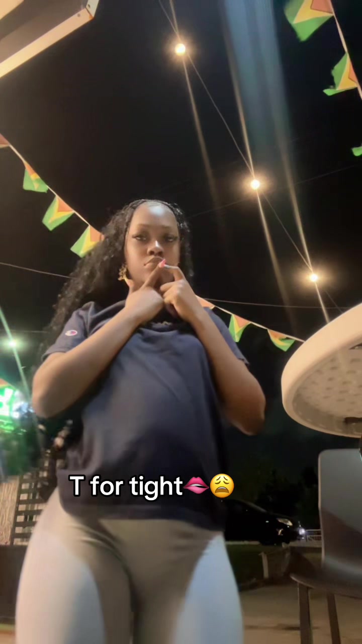 @😩ONE&ONLYMiss RAY🍑🍯 🤏🏽