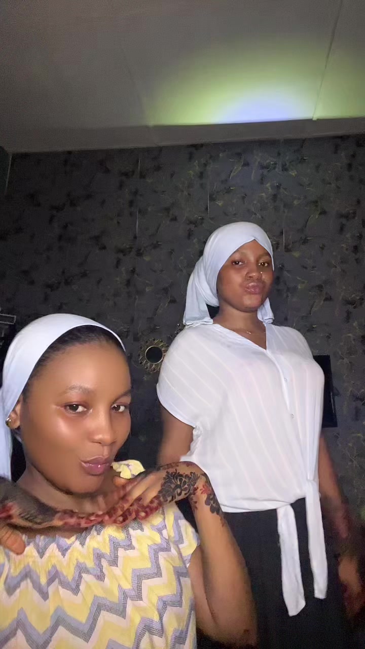 @Ummi & Ummitar👯&zwj;♀️♾️💕