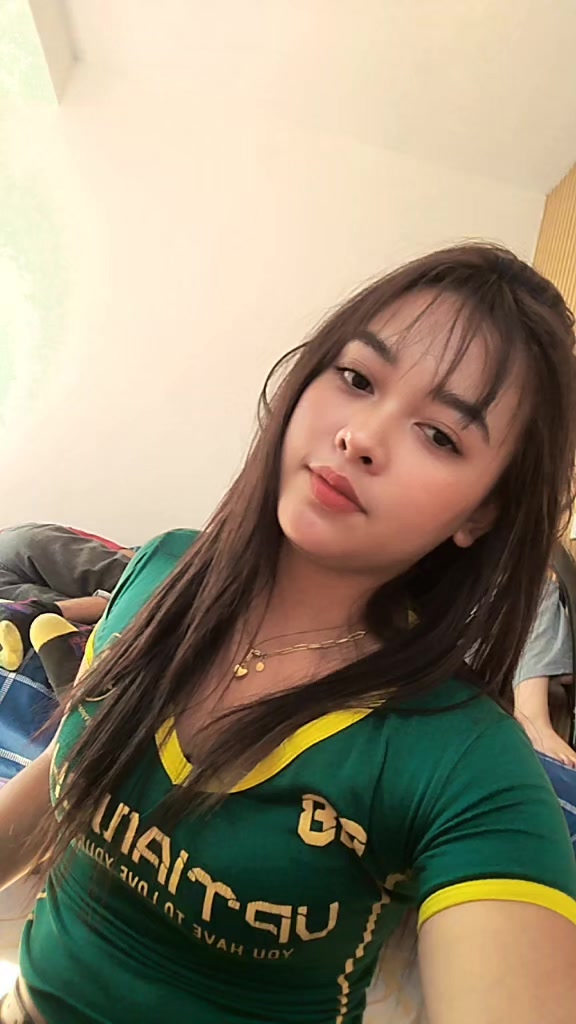 @Yashi ur Gf.