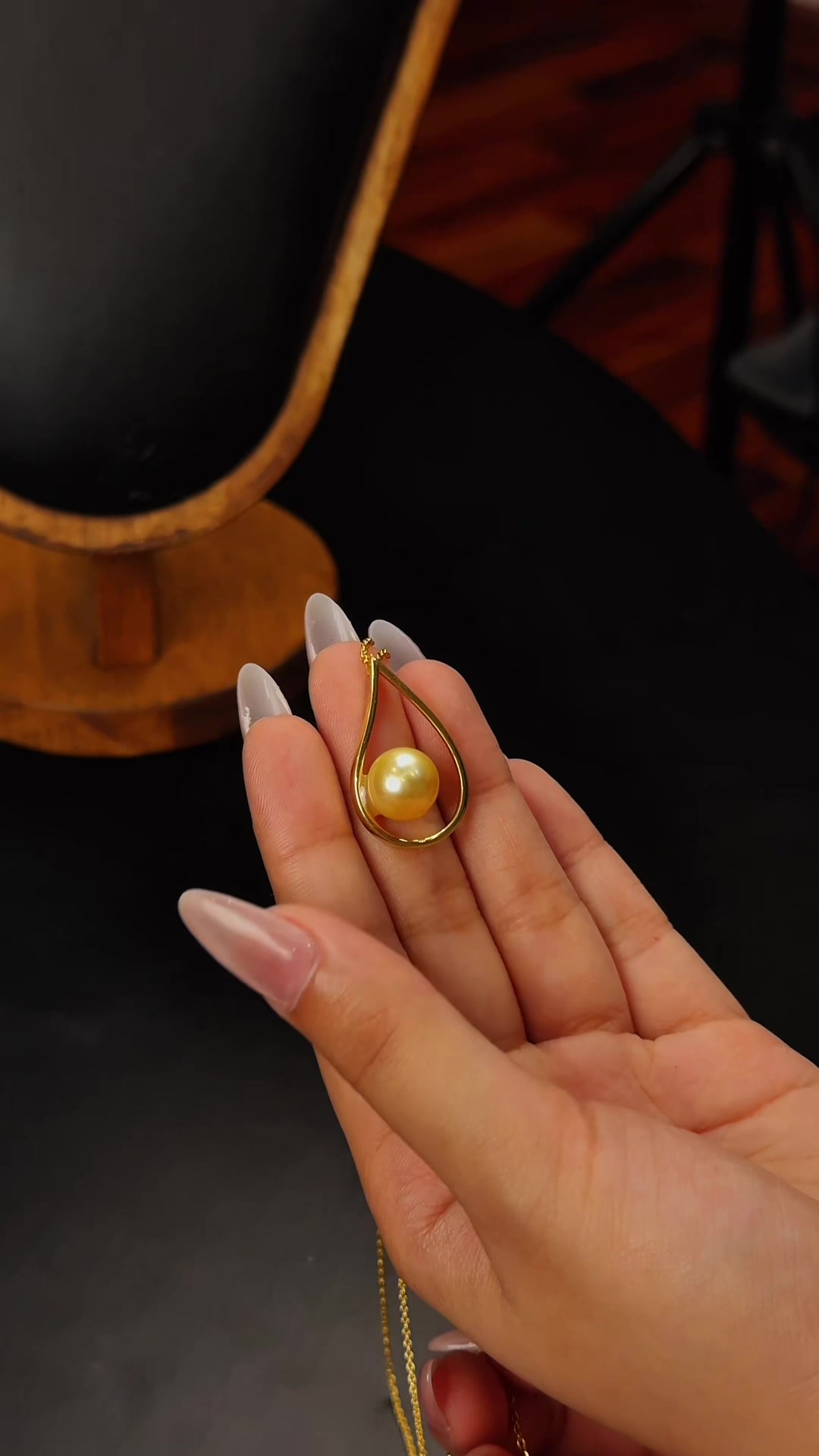 @The Precious Pearls and Gems