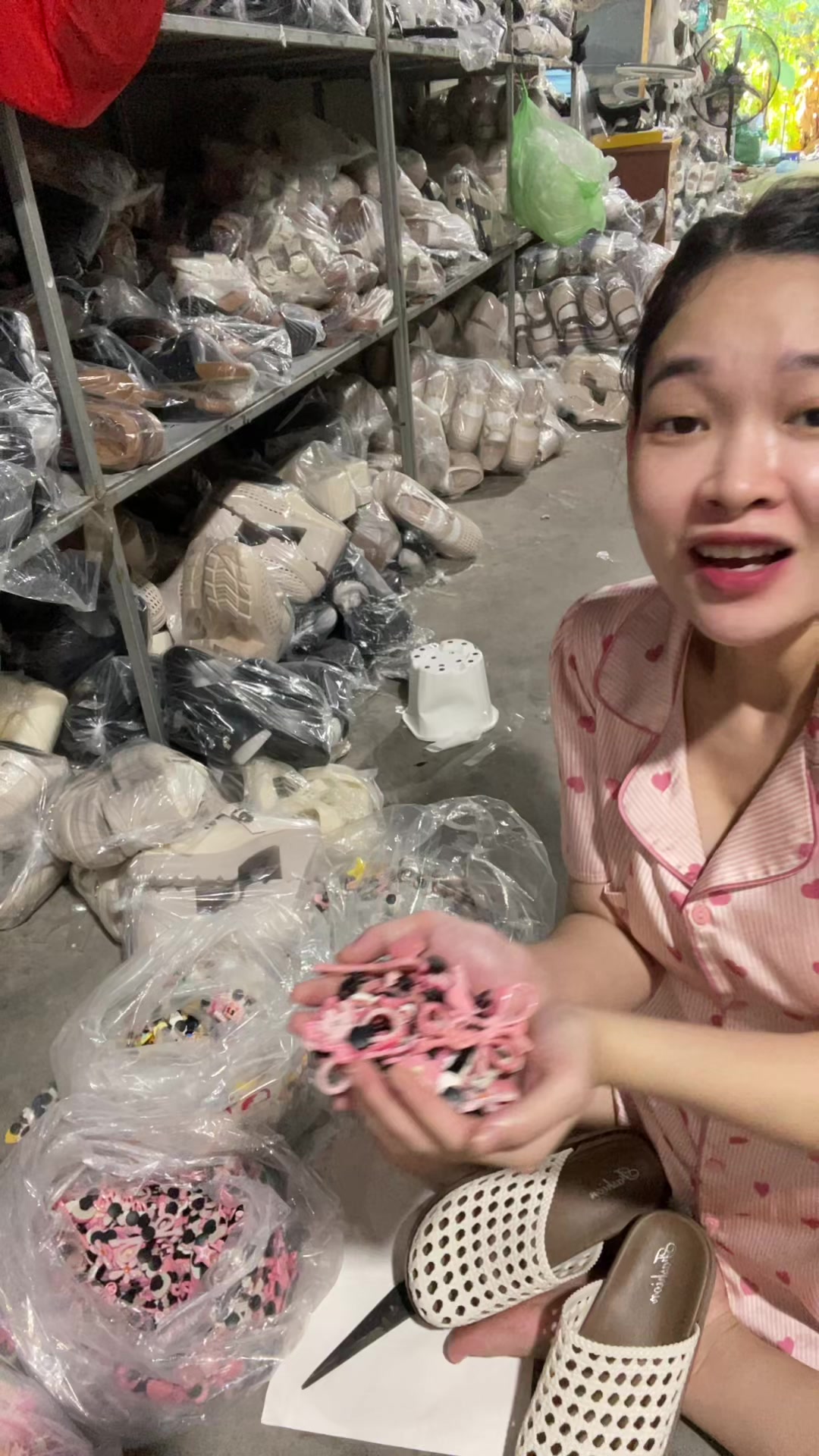 @Giày Hồng xiêm