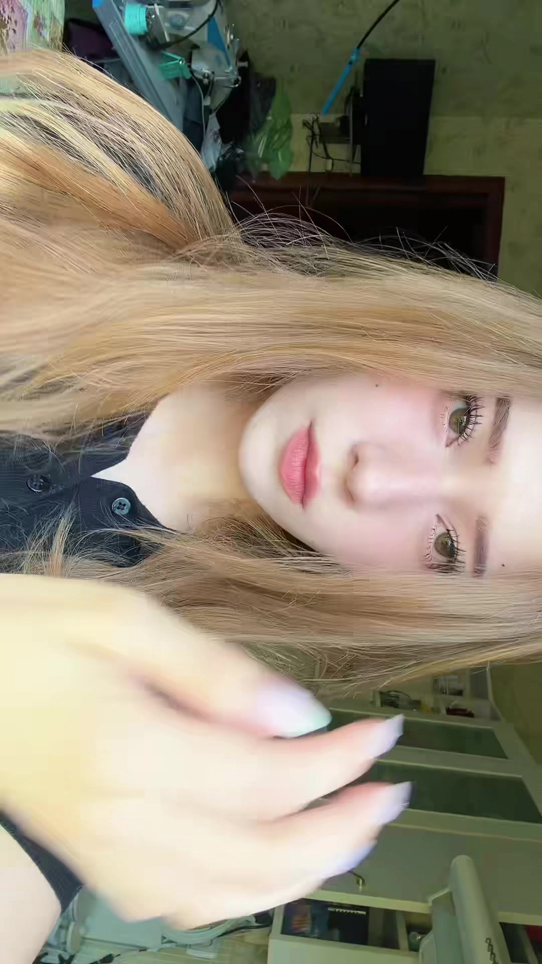 @karina