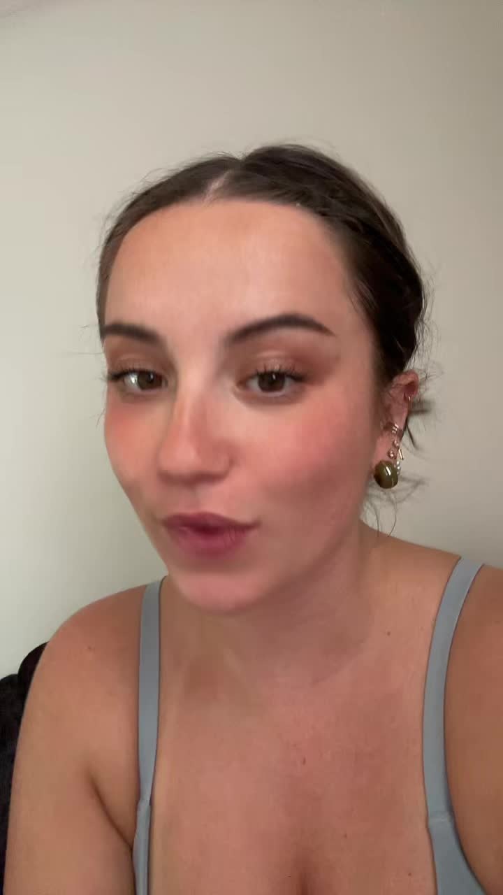 @Sarah 🍒✨💋