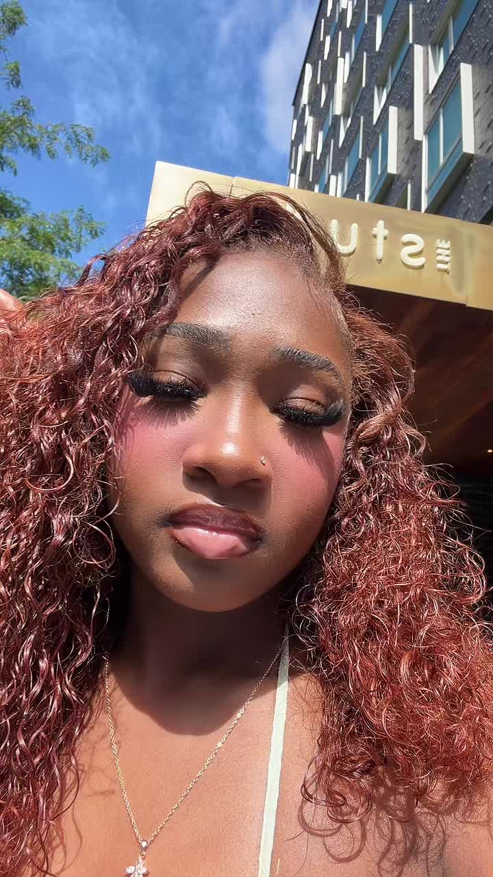 @Queenariiiberryyy🍓