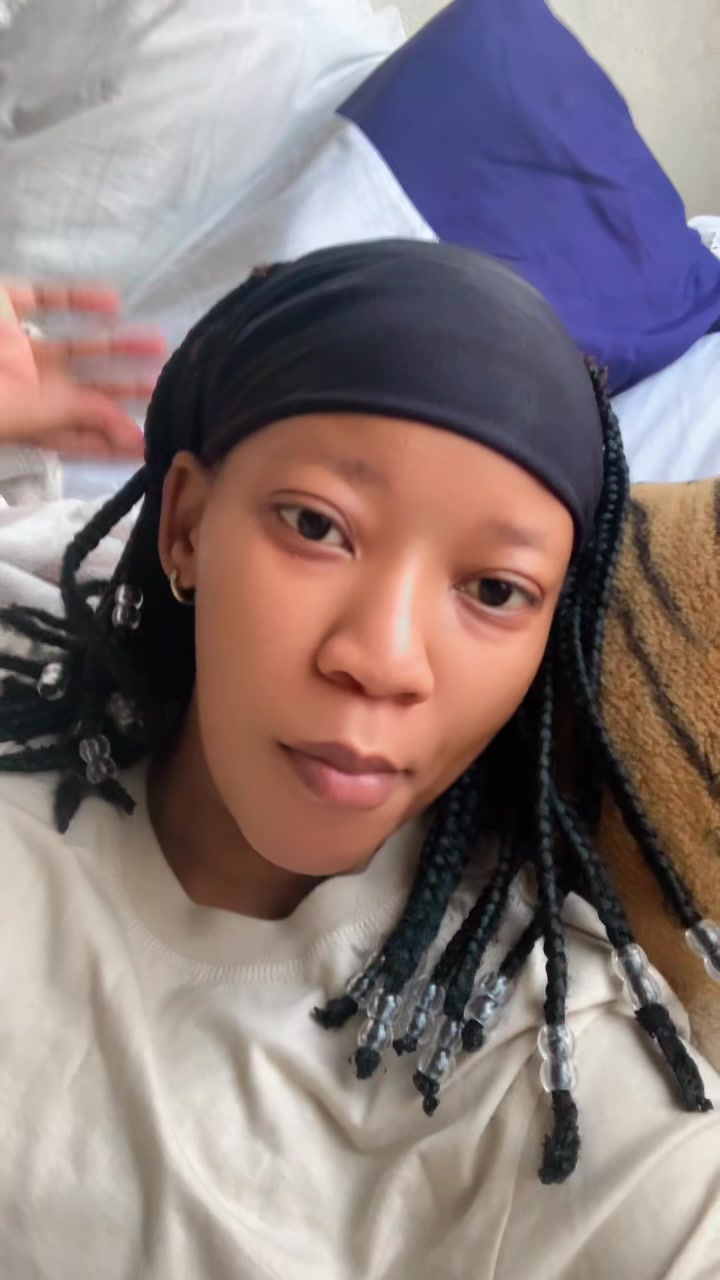 @Unathi