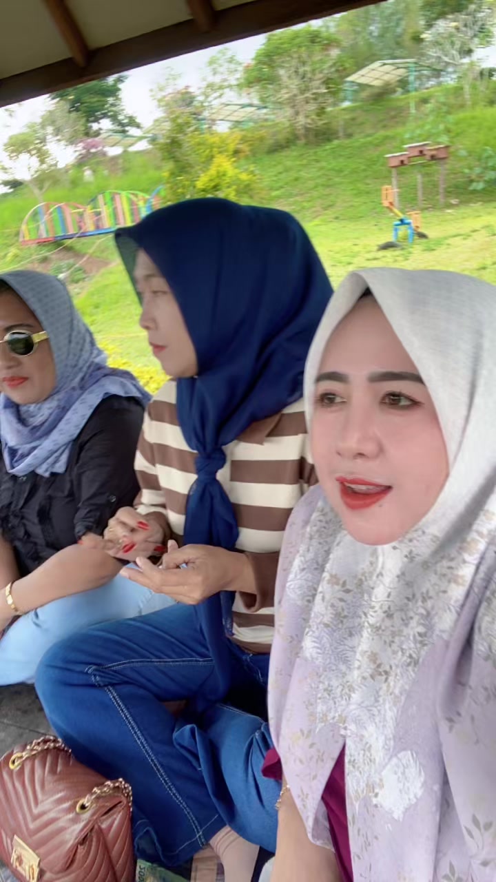 @ERICHA_hr