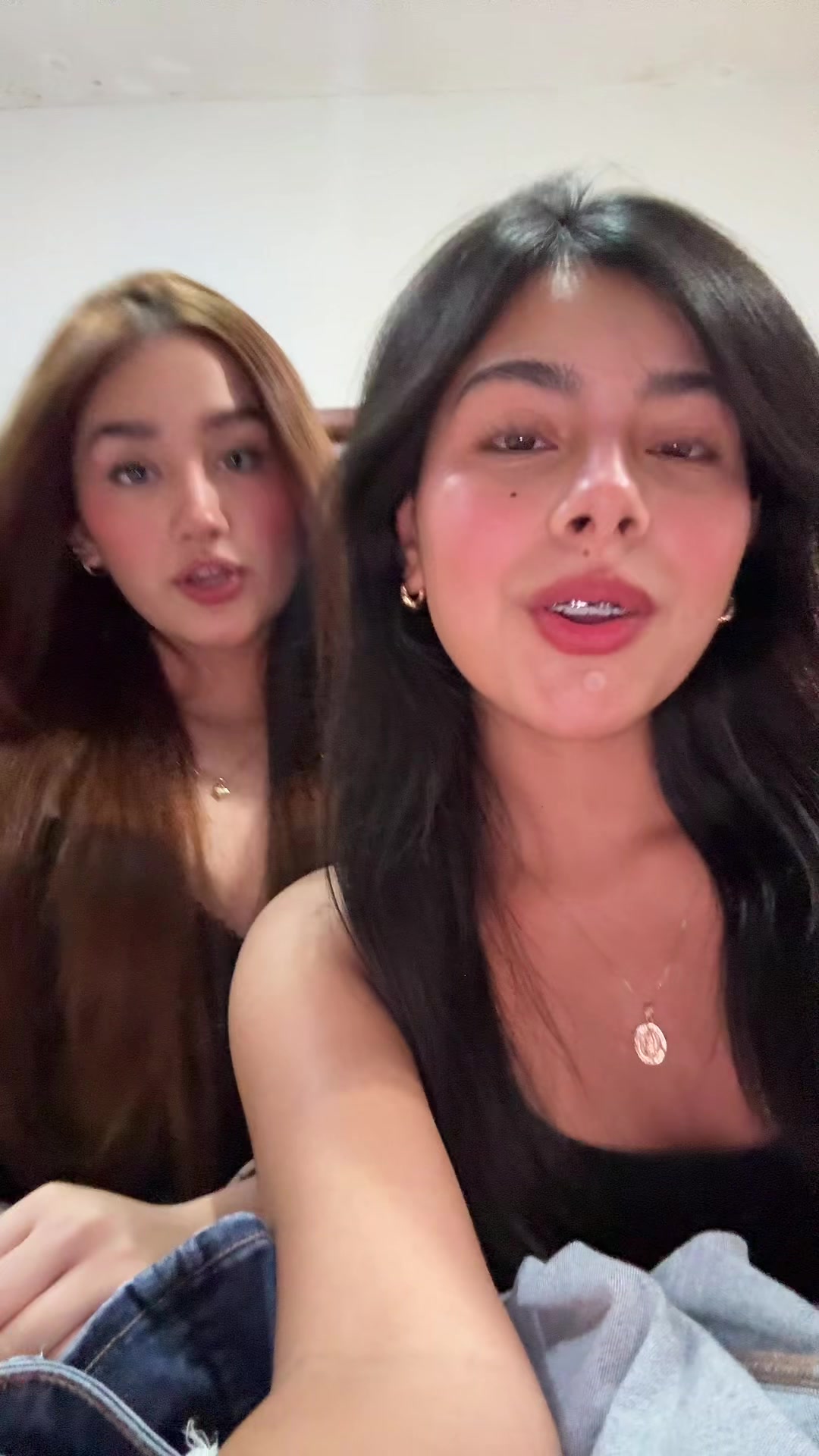 @Morales