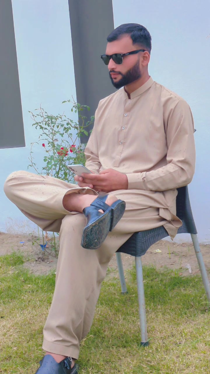 @Kamran Mirani🦋