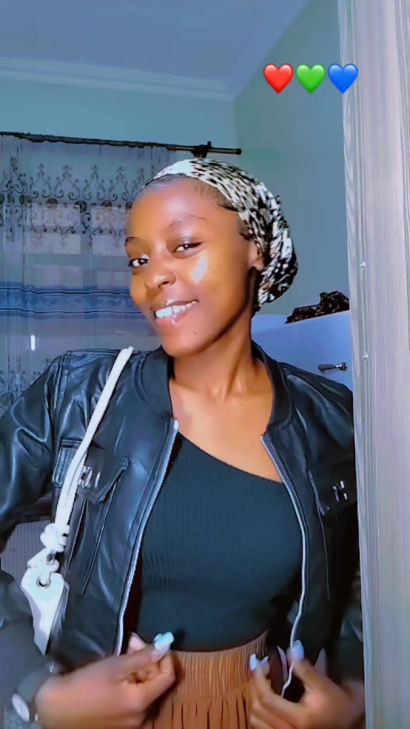 @Tess🖤254