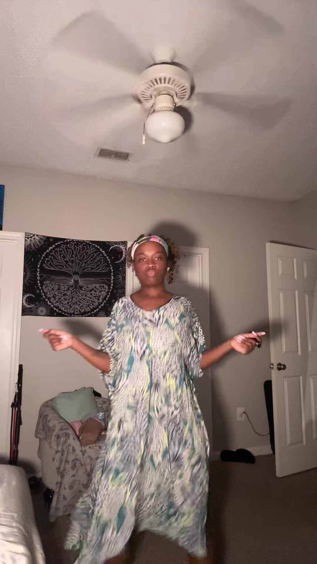 @𝔘𝔫𝔠𝔩𝔢 𝔈𝔞𝔯𝔩 🐐