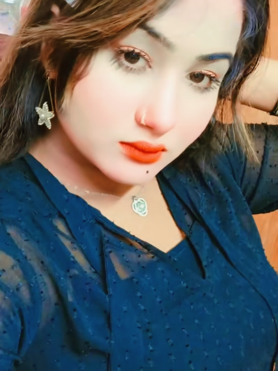 @Riyamoni