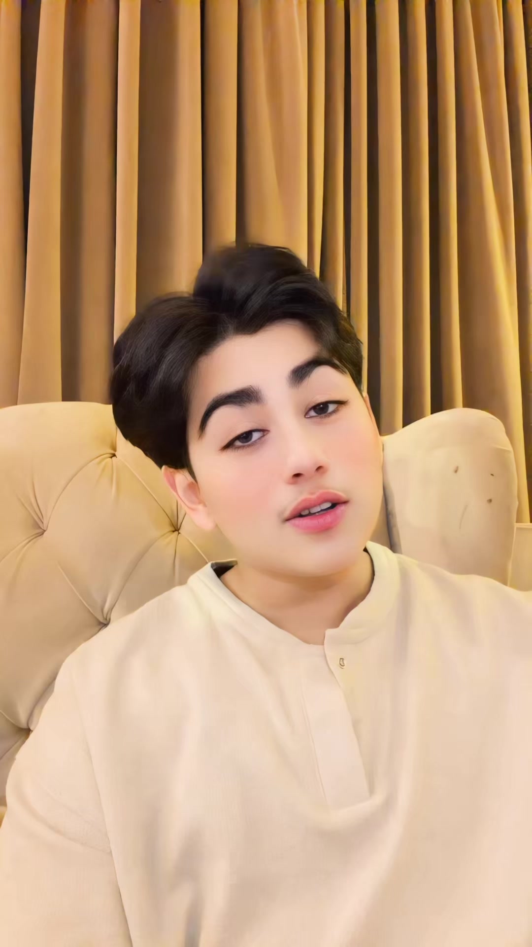 @𝙃𝙚: 𝘼  𝙒𝙊𝙇𝙁 🐺🥵