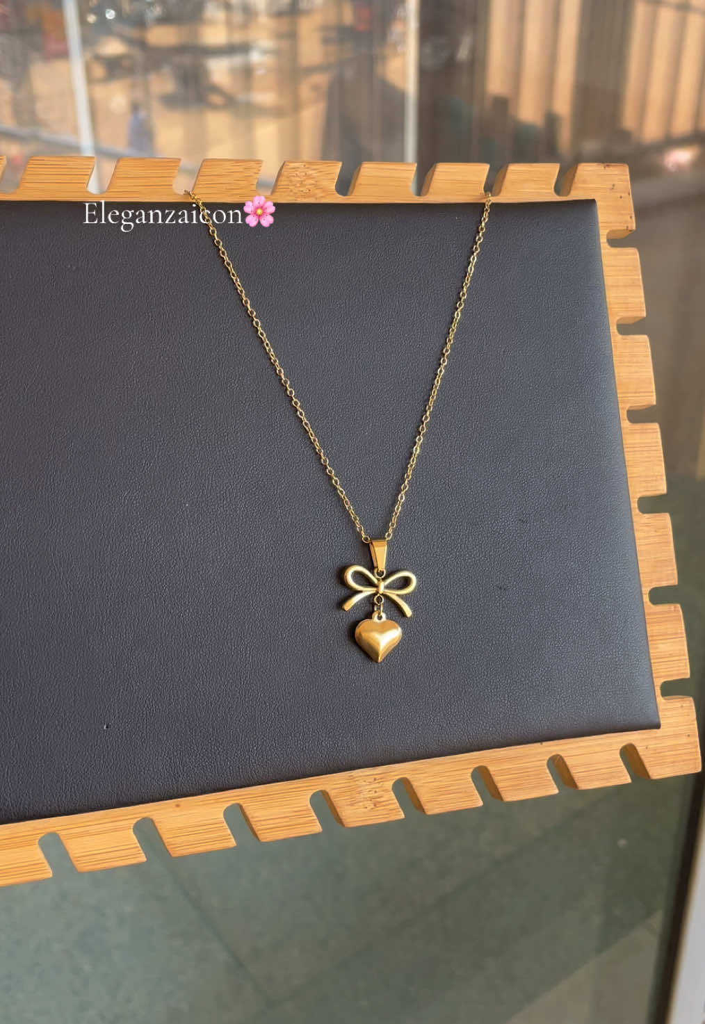 @ELEGANZAicon-jewelry/bag/heels