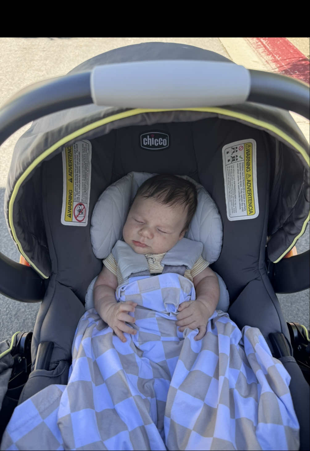 @momlifewithmrbaby