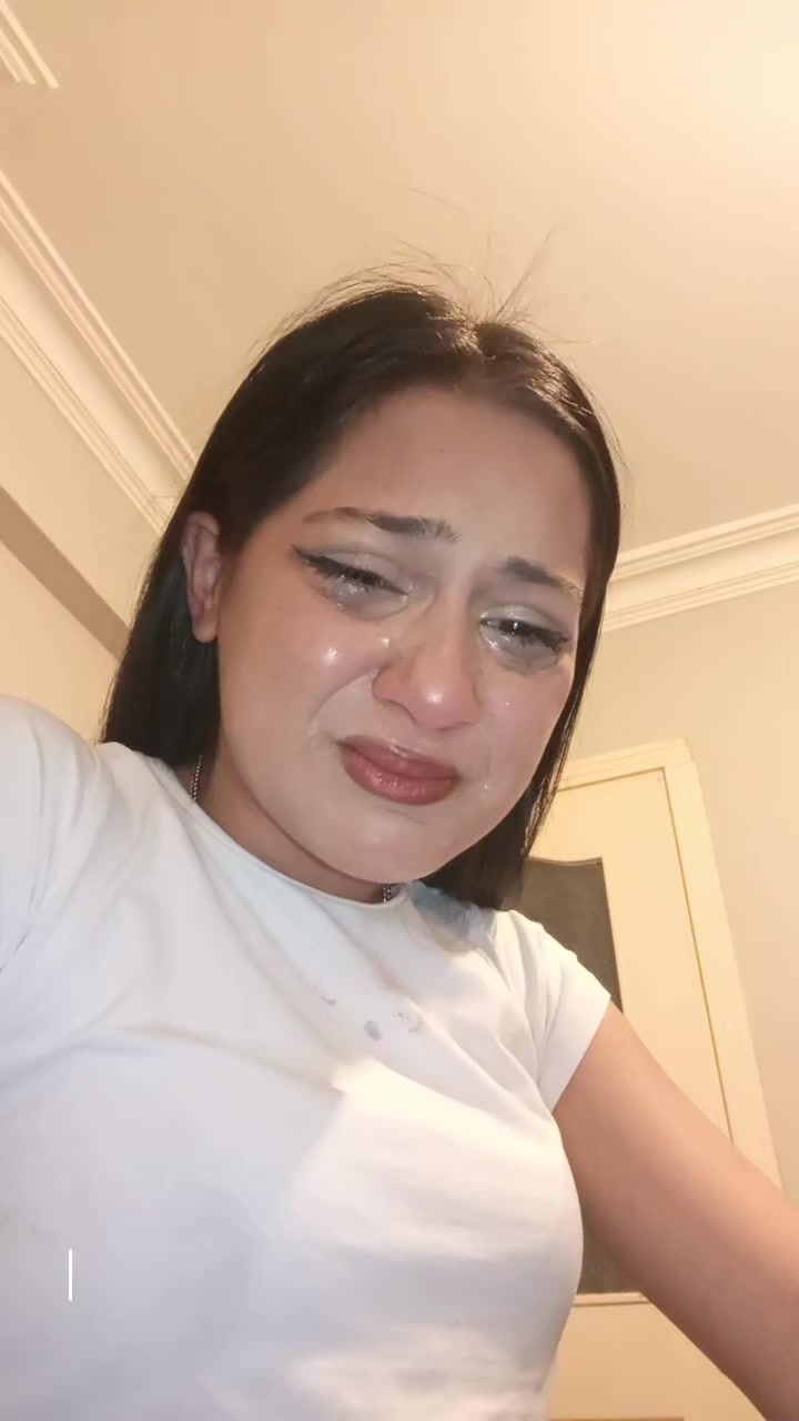 @✶