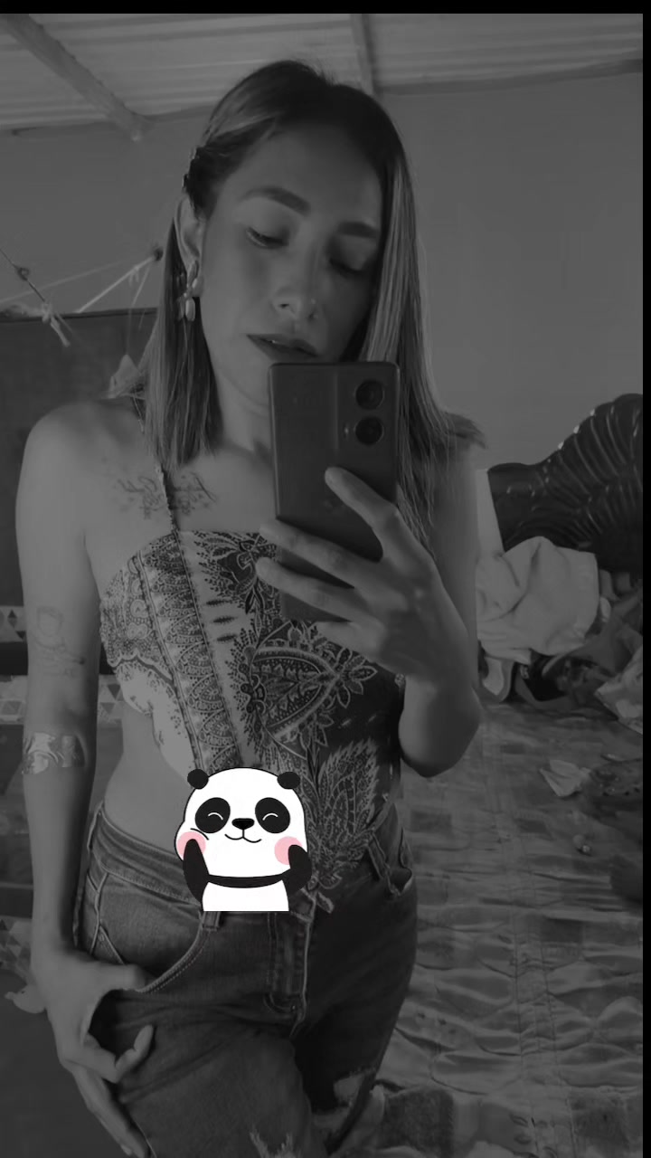 @vivixta