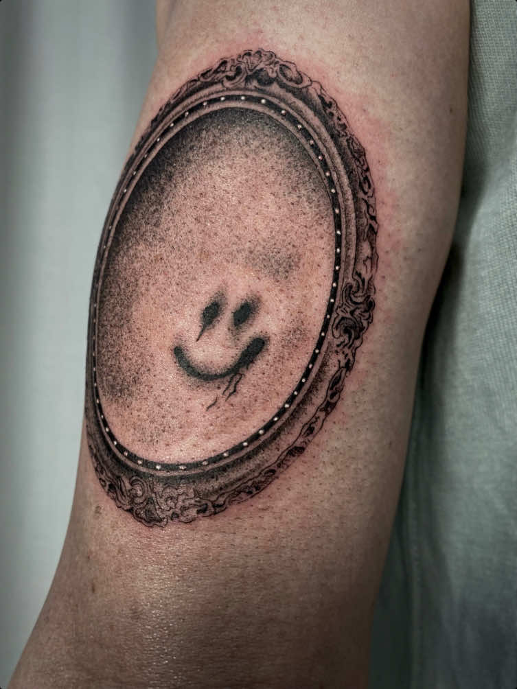 @eliza.supe.tattoo