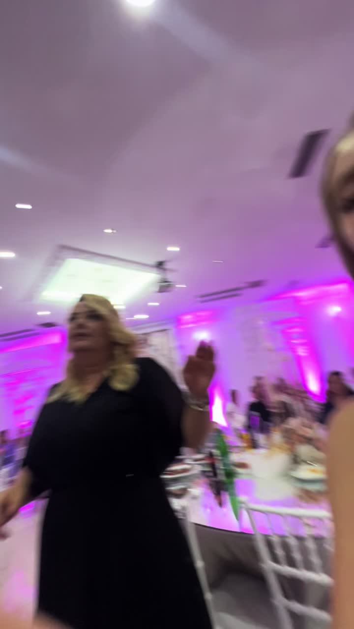 @Aurela_ela