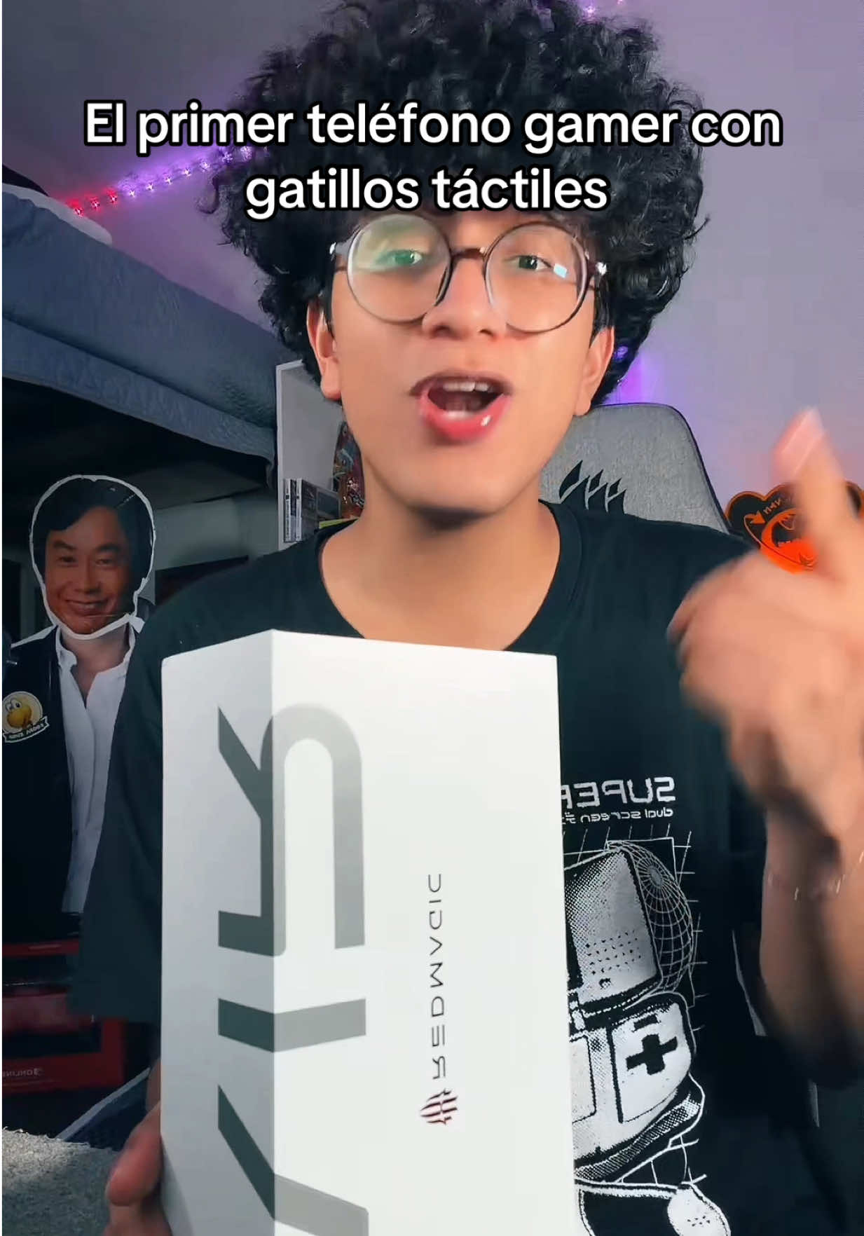 @J V