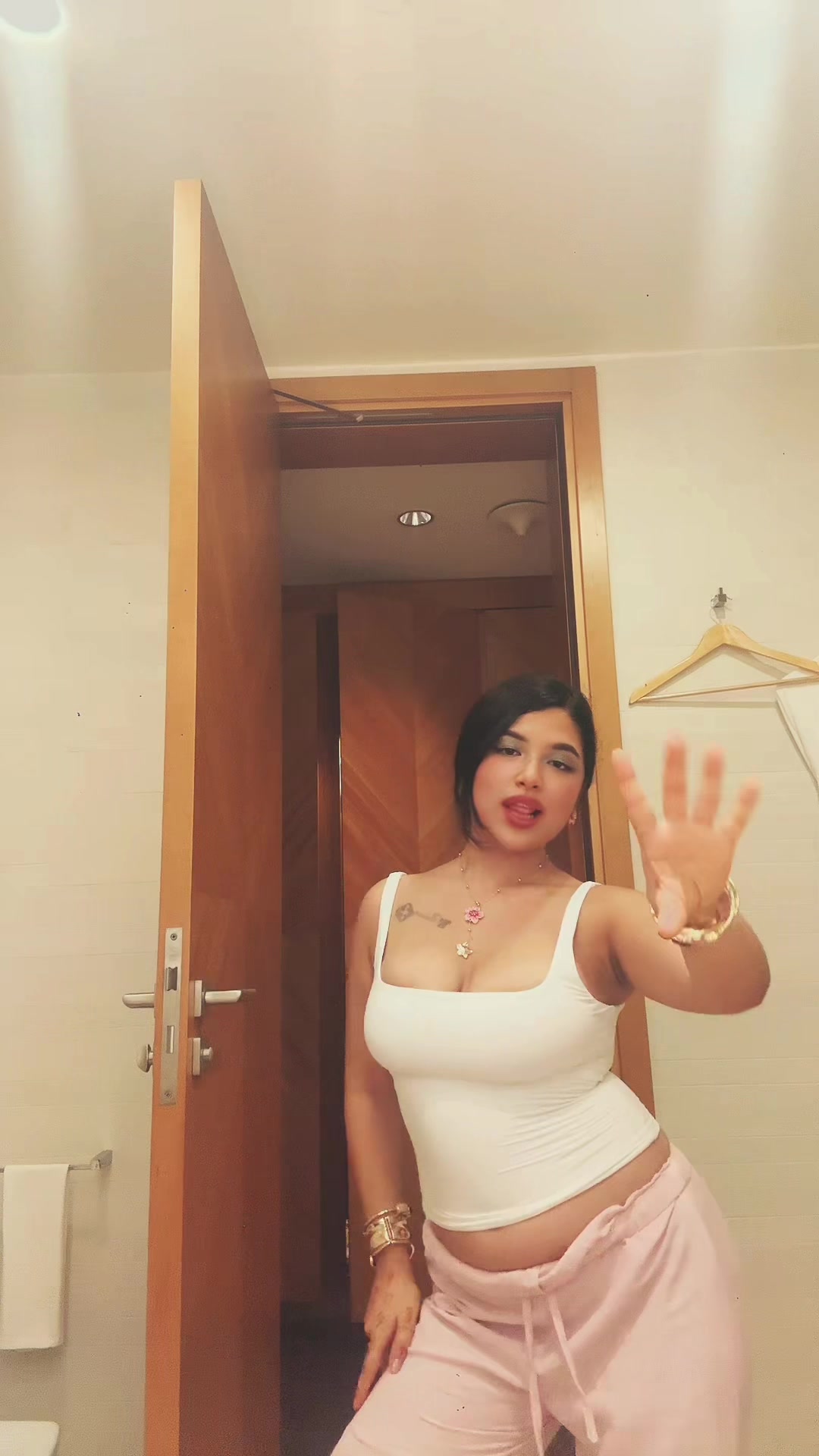 @63🍍🩵
