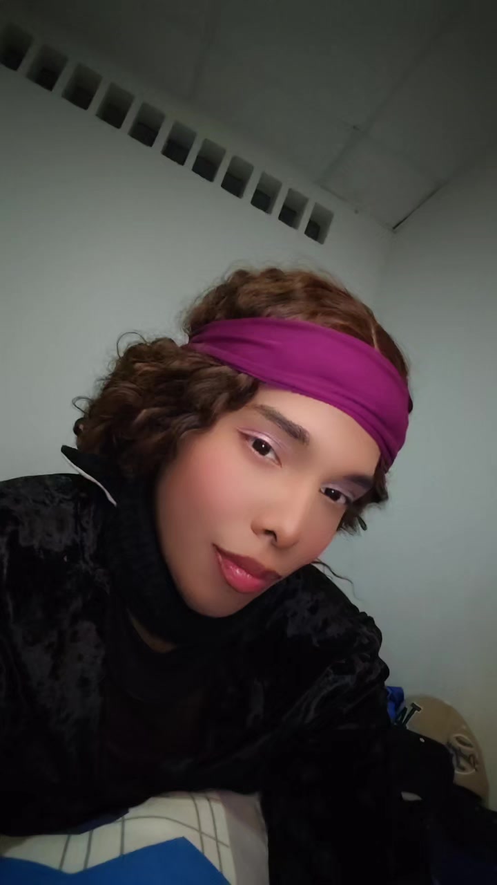 @LatraviesaOficial