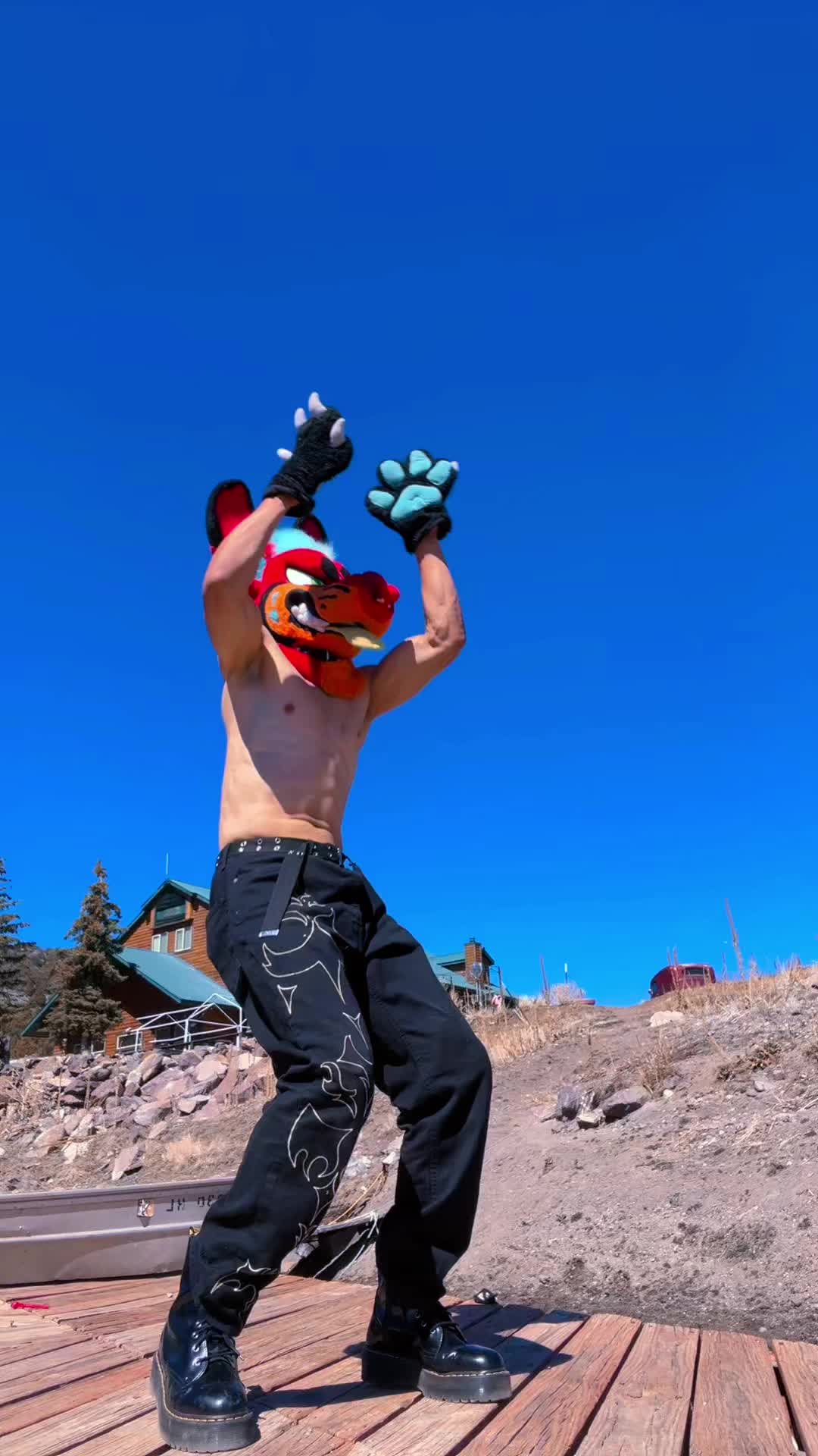 @Rojoroo