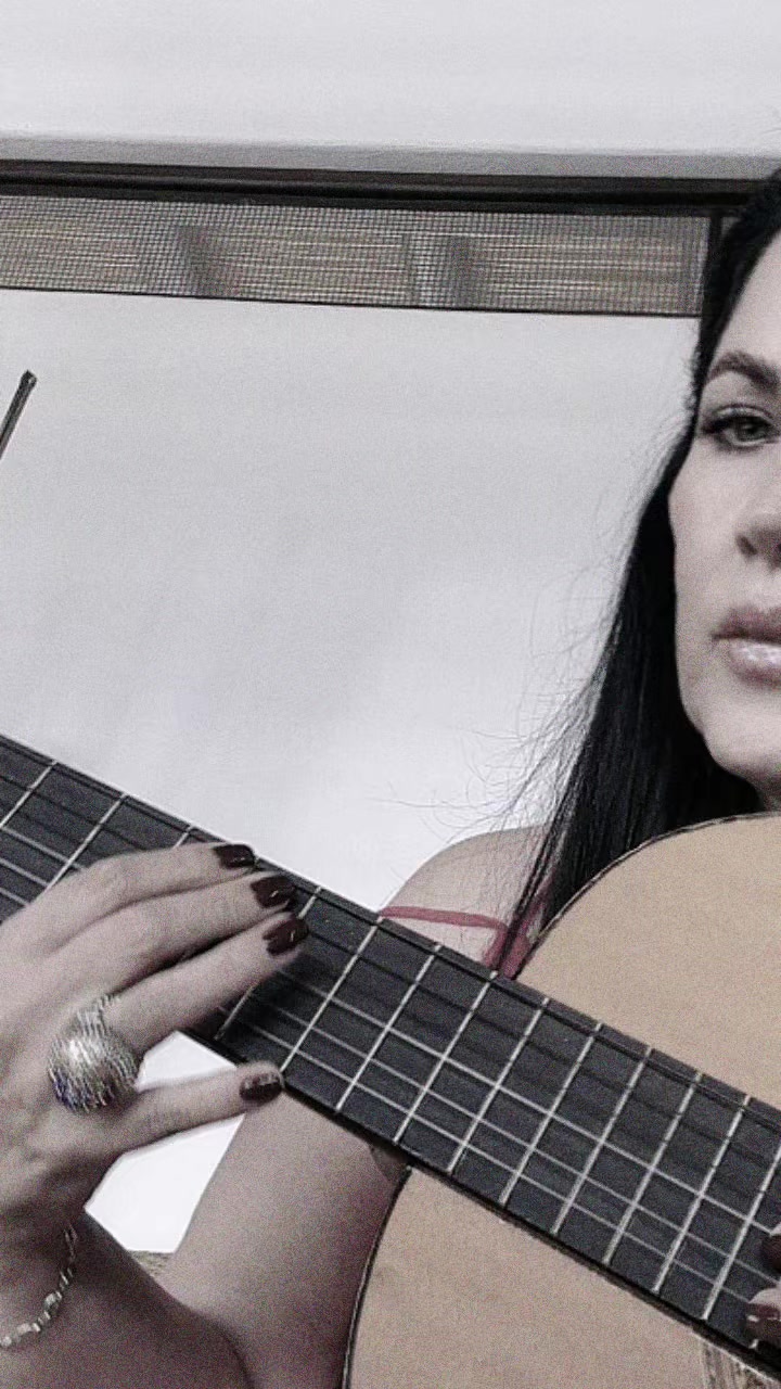 @Ángela Ruiz _ Te sigue