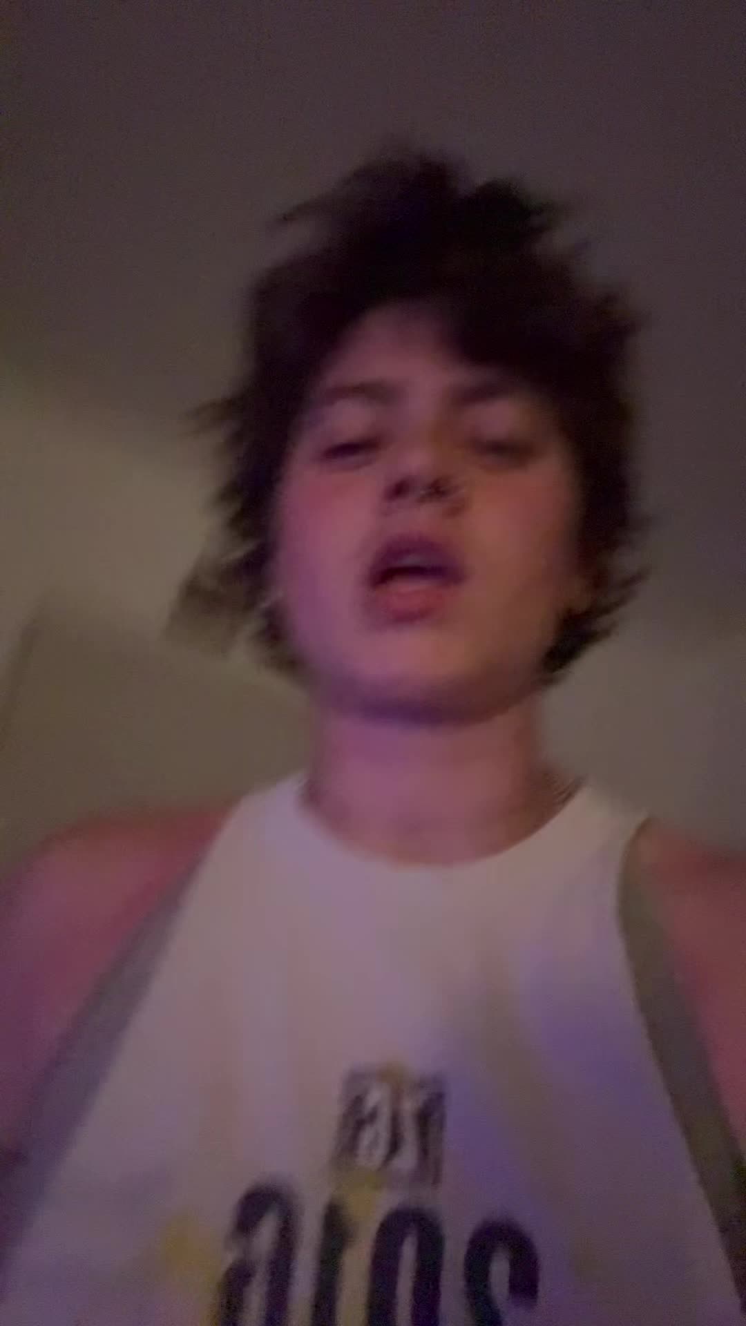@🧸
