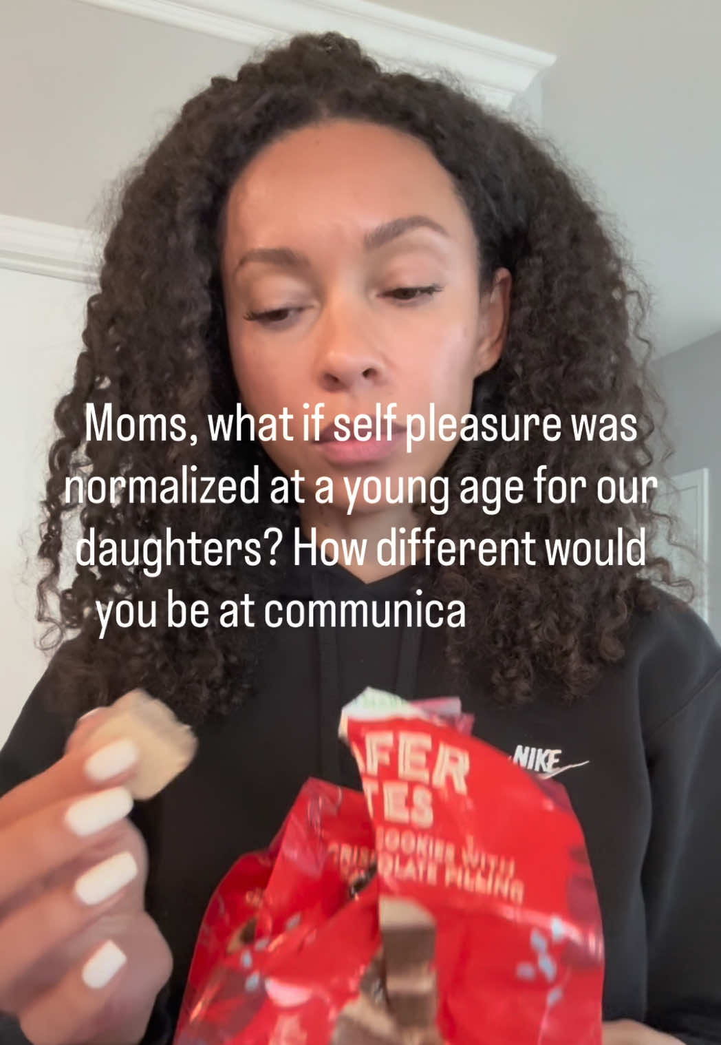 @Alicia Leslie- Author