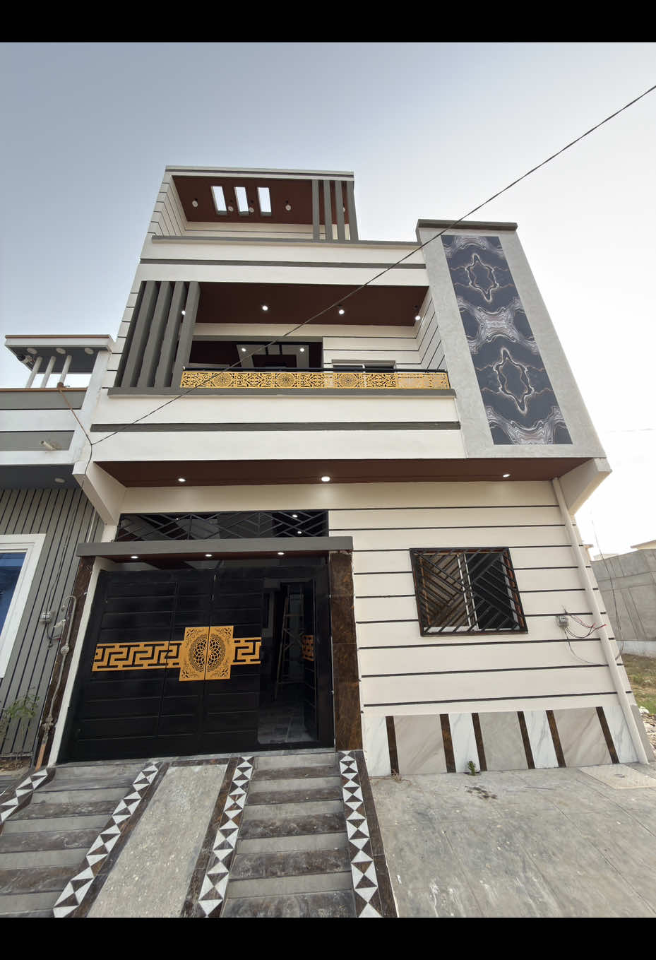 @Real Estate with Shahwaiz Rana