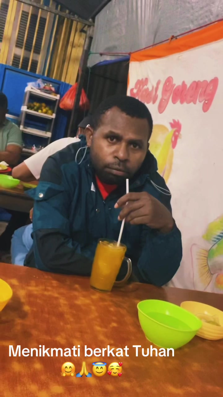 @Mama Glo
