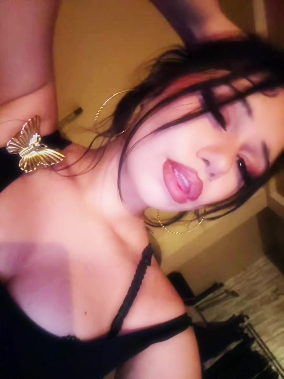 @✞