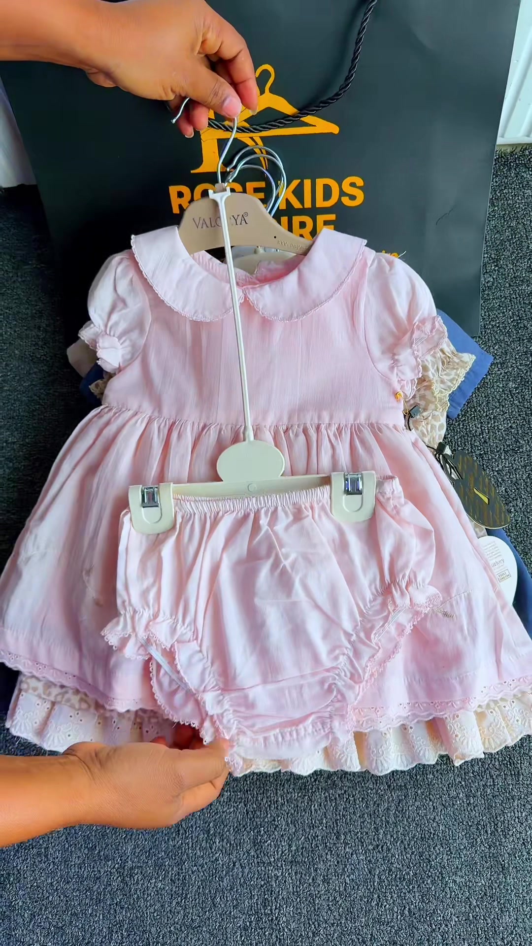 @rose.kids.empire