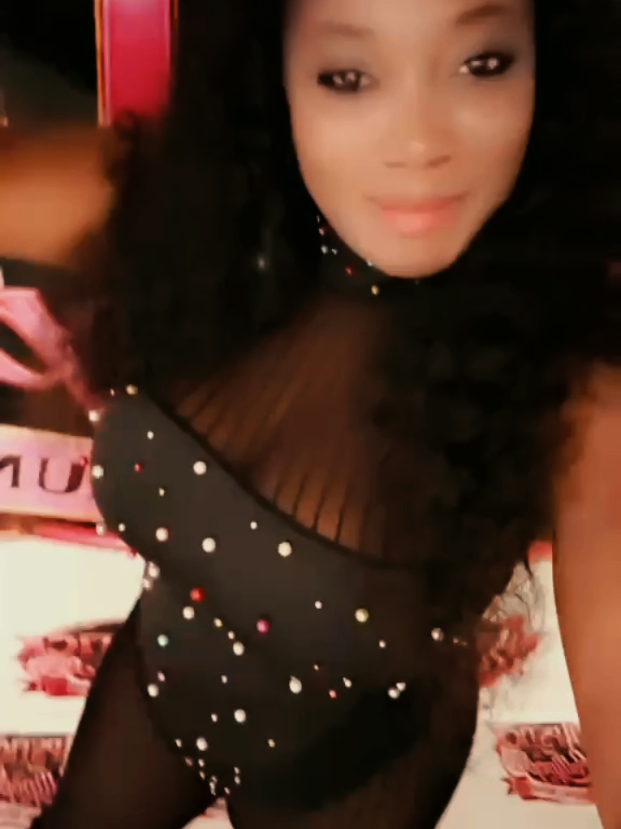 @Erica Prettyeyes