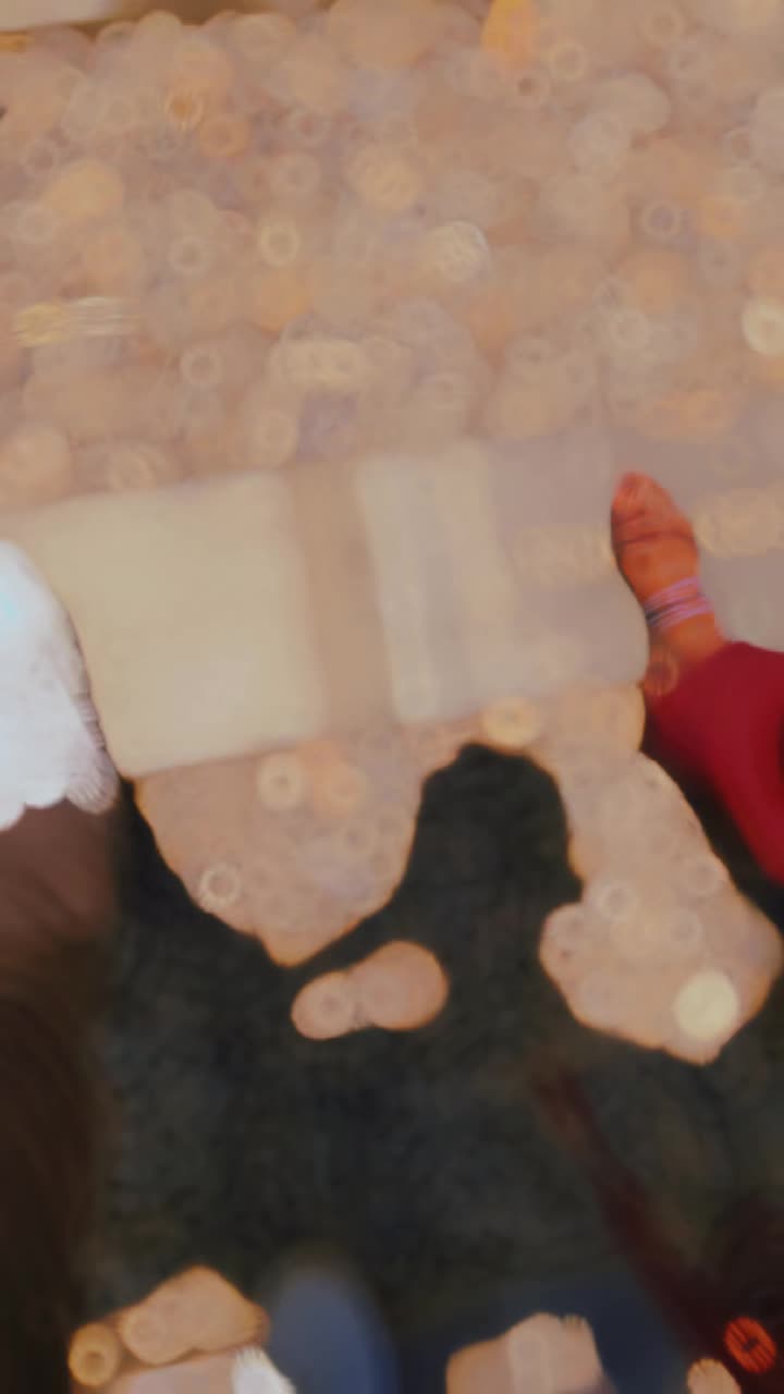 @Mr.රුවනා