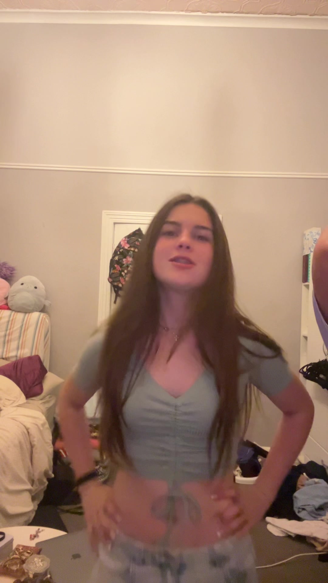 @lillyhurrell