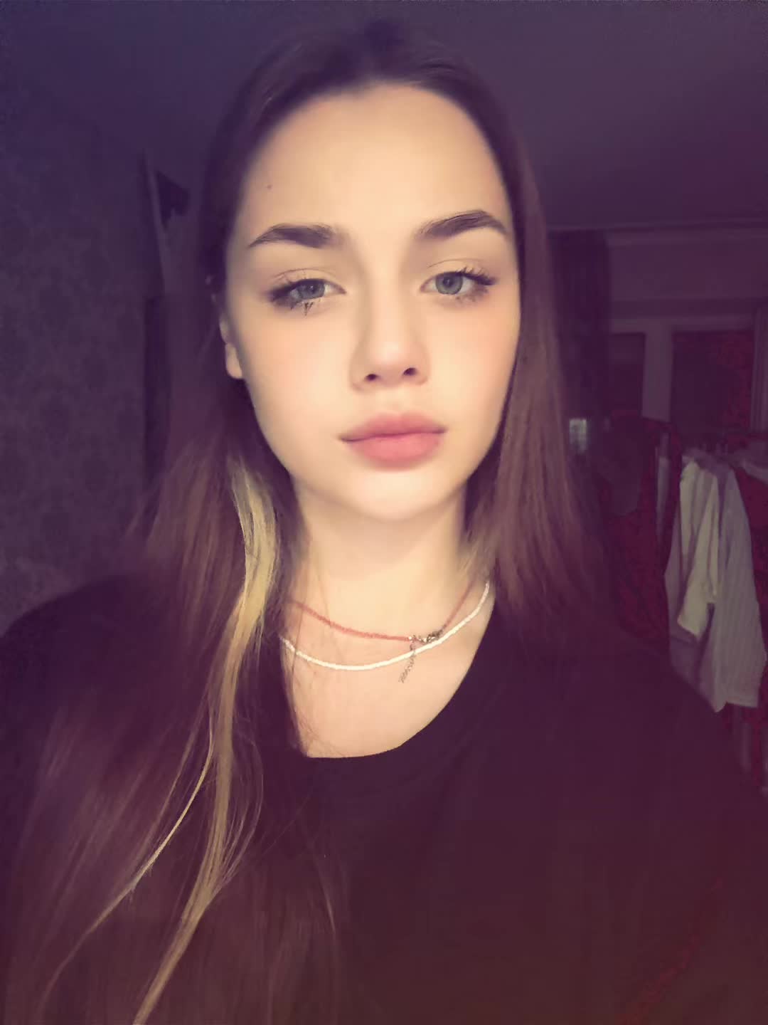 @🫨